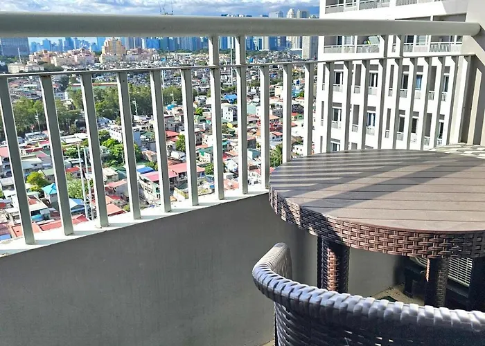 Cozy Fully Furnished 1br Near Bgc & Airport Apartment Manila