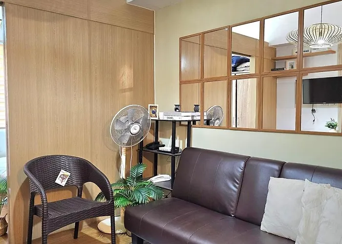 Cozy Fully Furnished 1br Near Bgc & Airport Apartment Manila